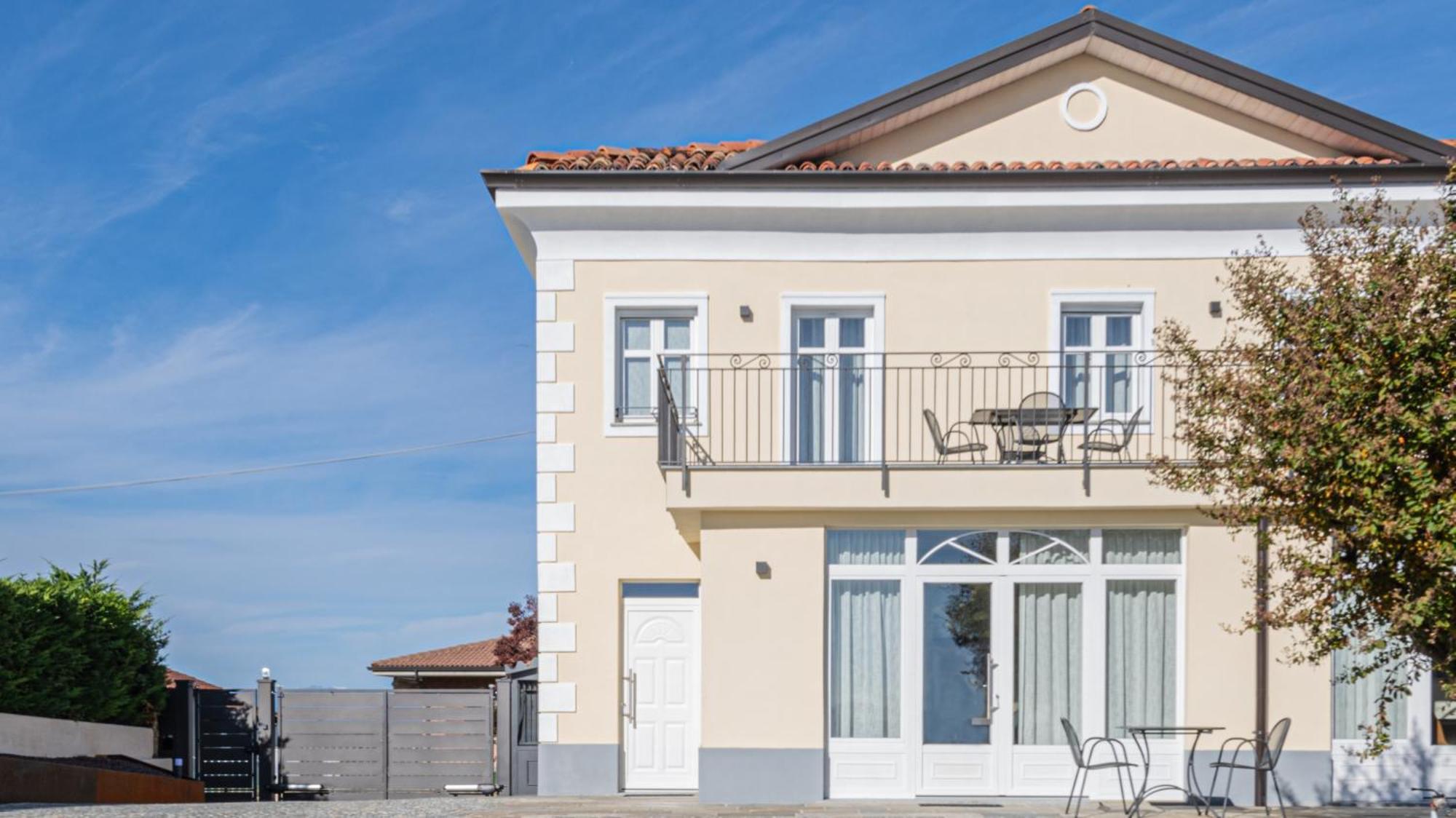 Lucrezia - Vista Langhe -