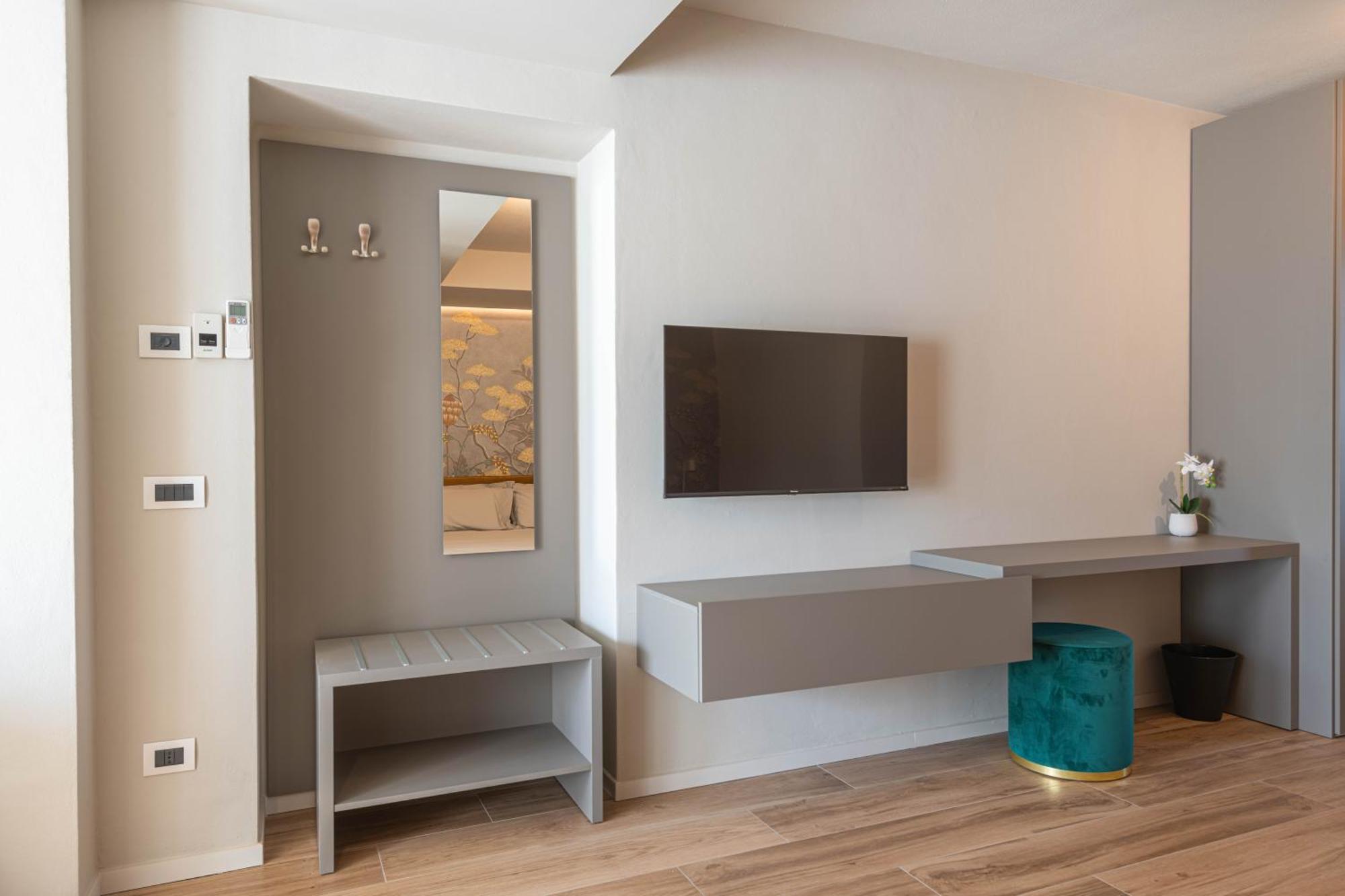 Lucrezia - Vista Langhe -